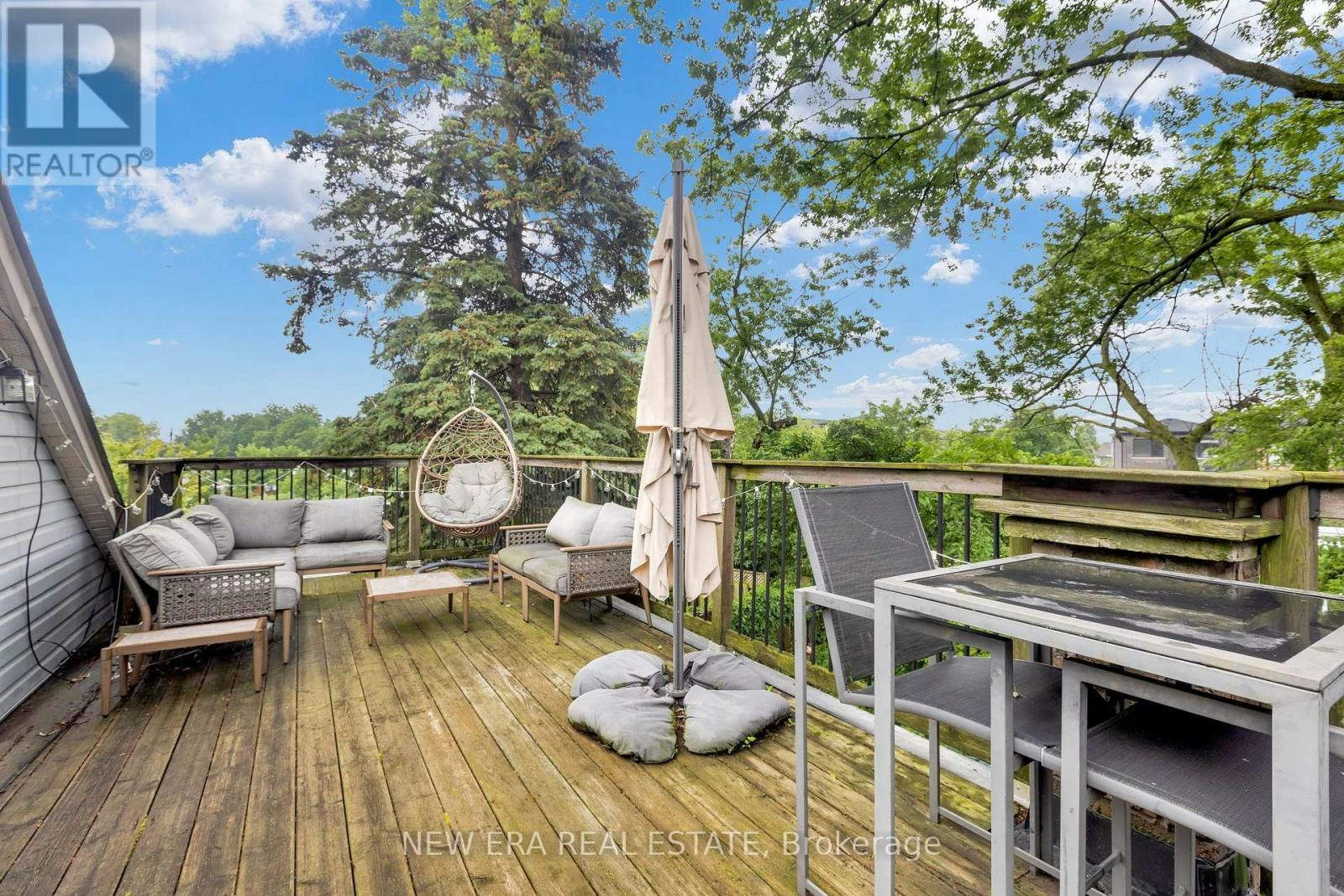 2 Foch Avenue, Toronto, ON, M8W 3W8 - 25