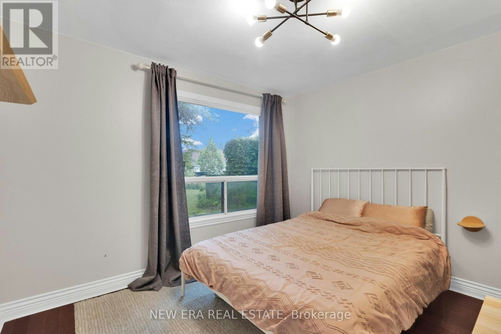 2 Foch Avenue, Toronto, ON, M8W 3W8 - 16