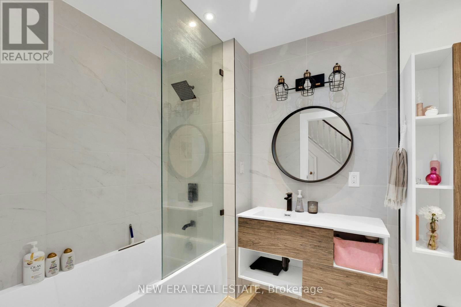2 Foch Avenue, Toronto, ON, M8W 3W8 - 18
