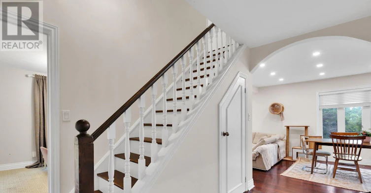 2 Foch Avenue, Toronto, ON, M8W 3W8 - 20