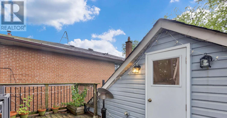 2 Foch Avenue, Toronto, ON, M8W 3W8 - 27