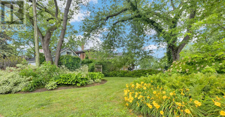 2 Foch Avenue, Toronto, ON, M8W 3W8 - 35