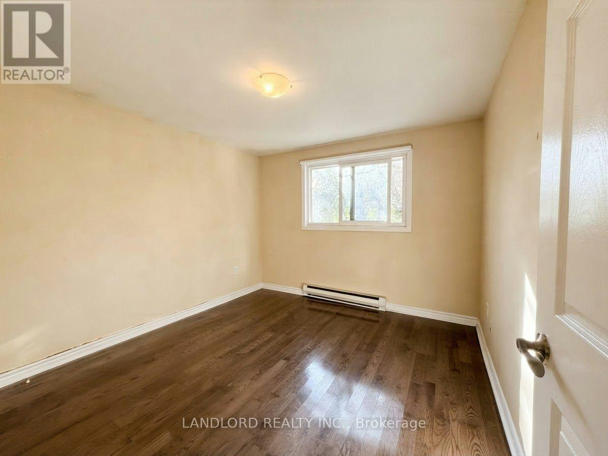 201-176 Howland Avenue, Toronto, ON, M5R 3B6 - 16