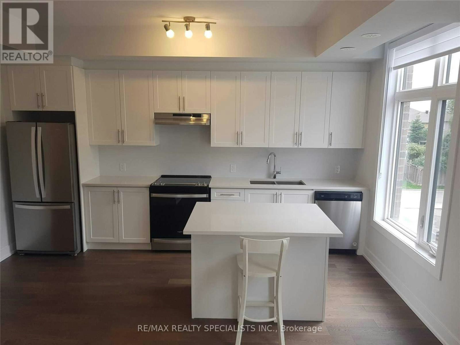 205-9560 Islington Avenue, Vaughan, ON, L4L 1A7 - 3