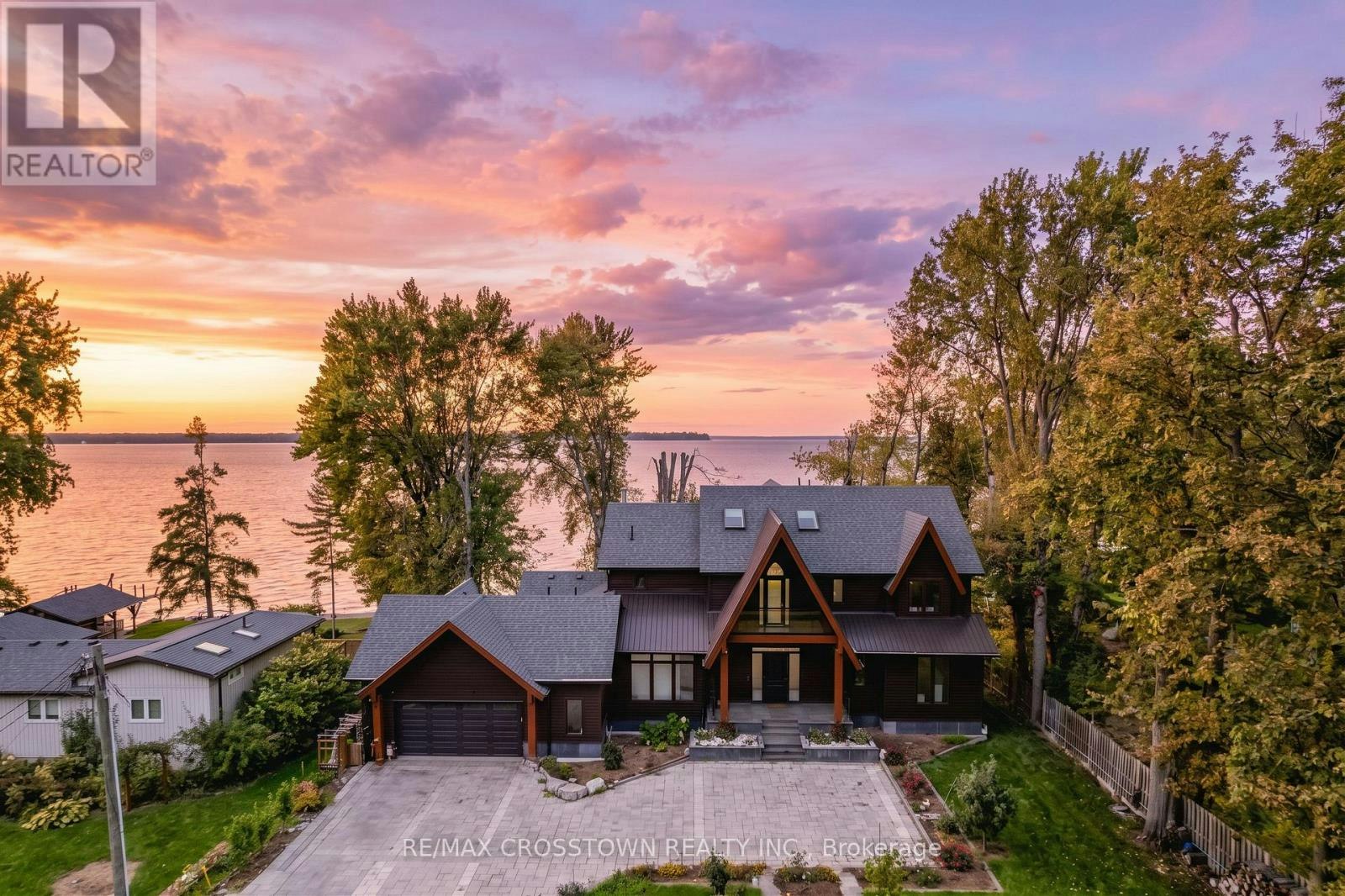 178 Moores Beach Road, Georgina, ON, L0E 1N0