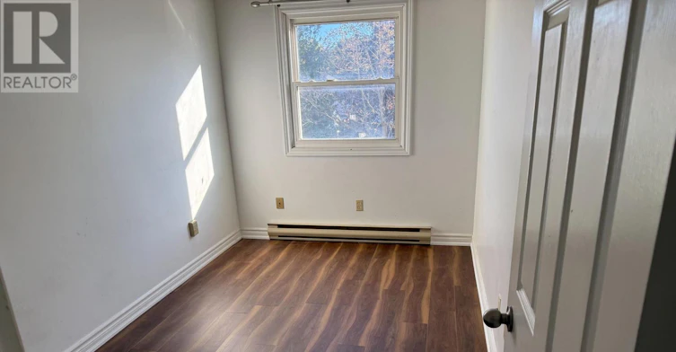 208-2 Walnut Street, St. Catharines, ON, L2T 1H3 - 4