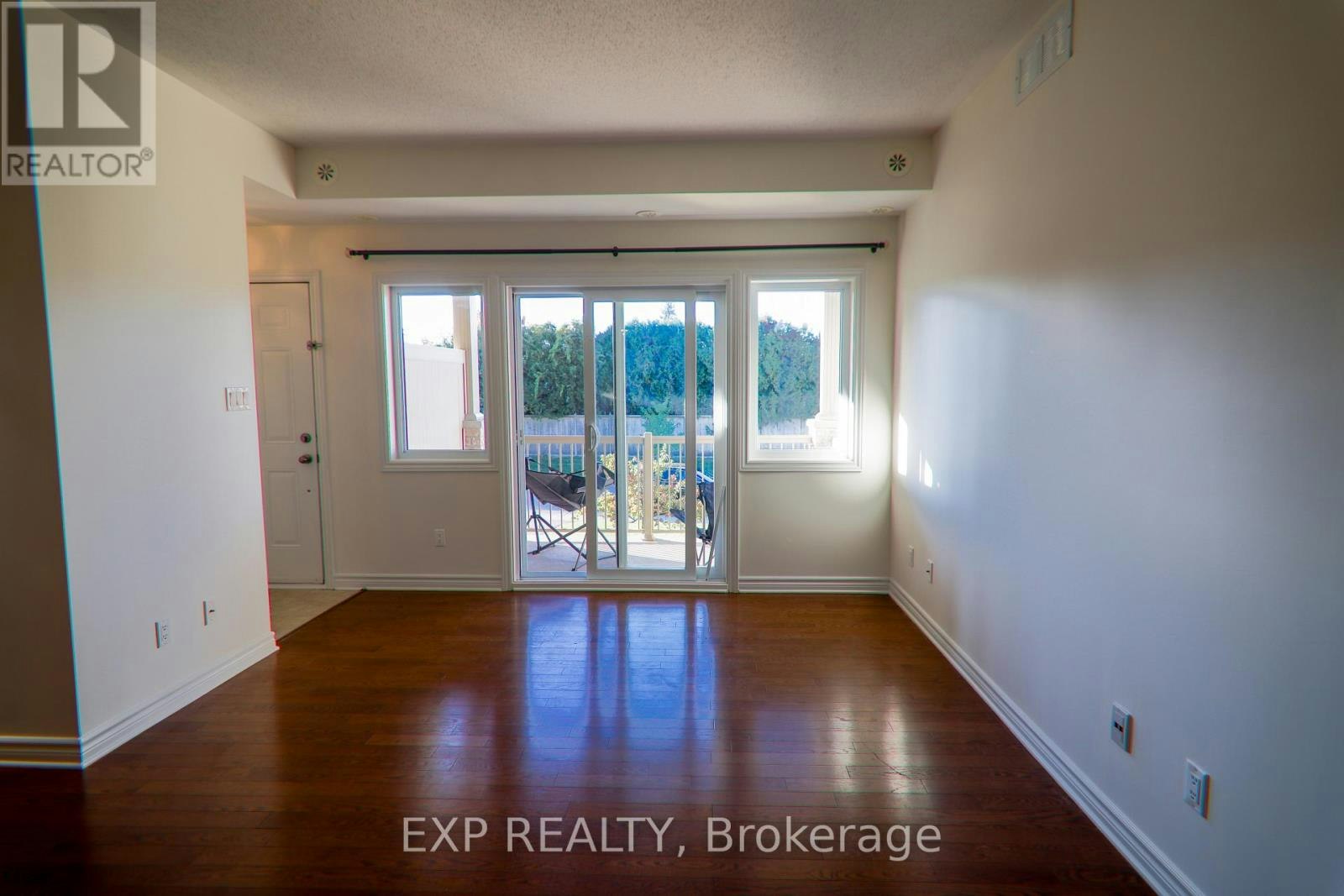 C-137 Harthill Way, Ottawa, ON, K2J 5V1 - 7