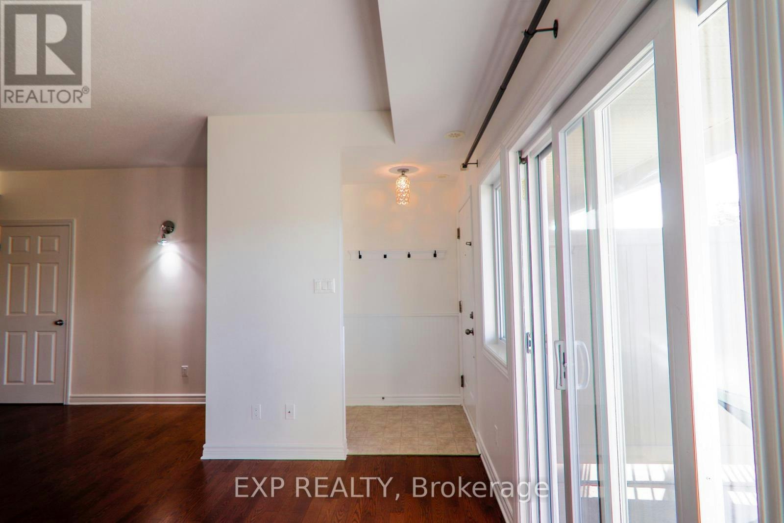 C-137 Harthill Way, Ottawa, ON, K2J 5V1 - 9