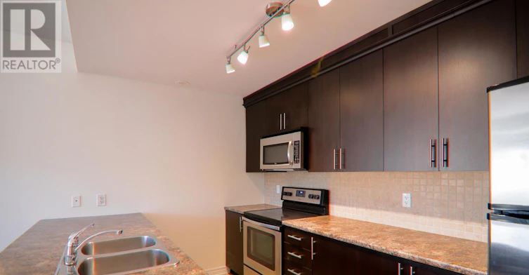 C-137 Harthill Way, Ottawa, ON, K2J 5V1 - 3