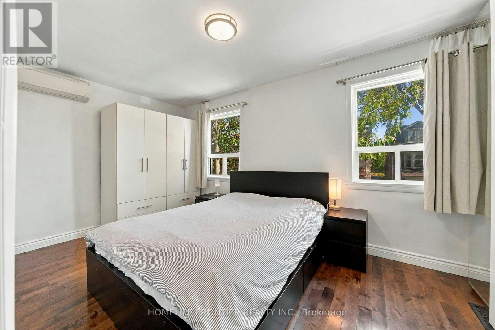 UPPER-122 Manning Avenue, Toronto, ON, M6J 2K5 - 22