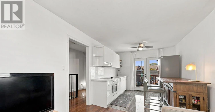 UPPER-122 Manning Avenue, Toronto, ON, M6J 2K5 - 14