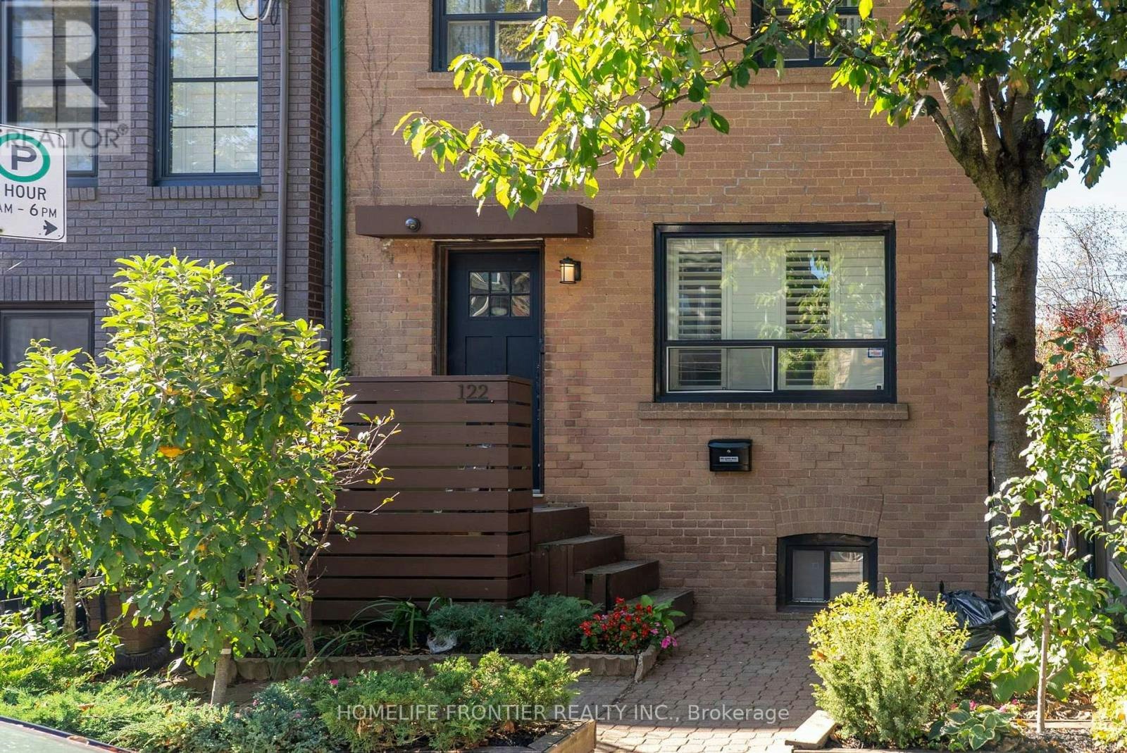 UPPER-122 Manning Avenue, Toronto, ON, M6J 2K5 - 4
