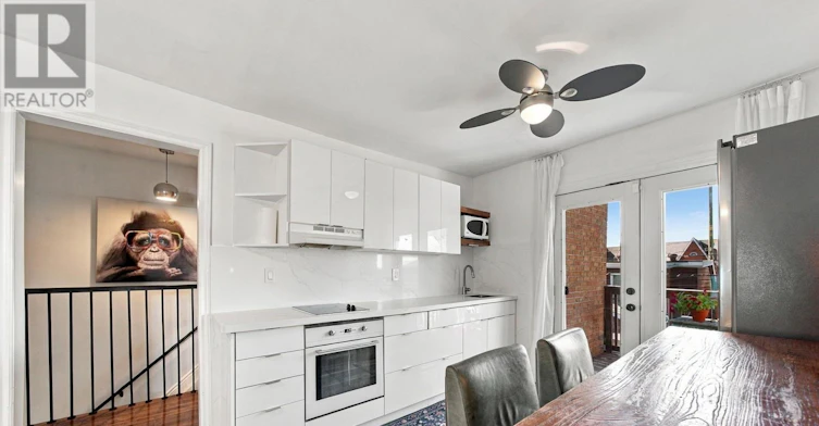 UPPER-122 Manning Avenue, Toronto, ON, M6J 2K5 - 17