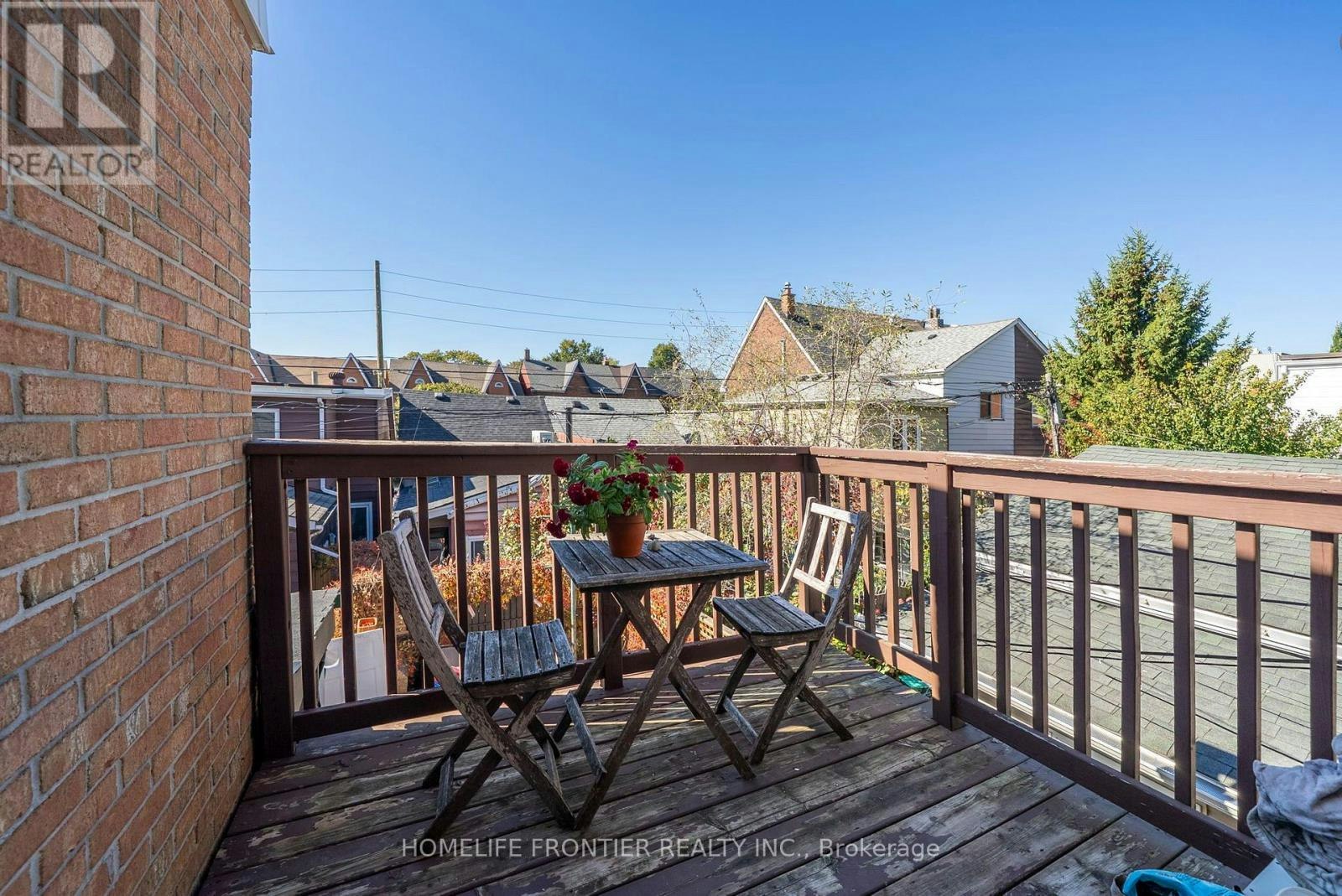 UPPER-122 Manning Avenue, Toronto, ON, M6J 2K5 - 29