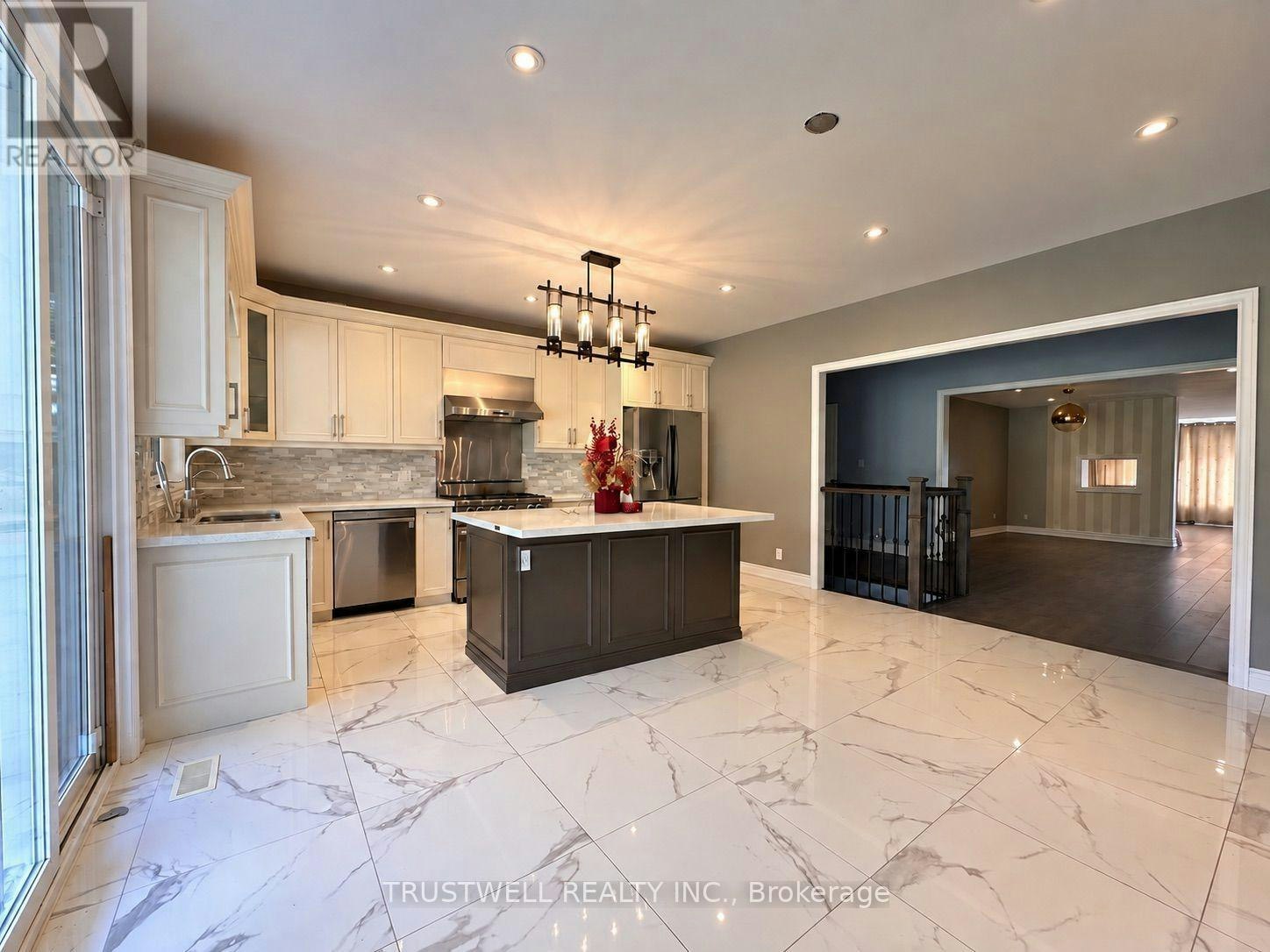 299 Sunset Boulevard, Whitchurch-Stouffville, ON, L4A 3A4 - 4