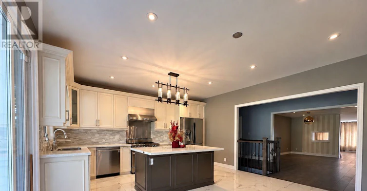 299 Sunset Boulevard, Whitchurch-Stouffville, ON, L4A 3A4 - 4