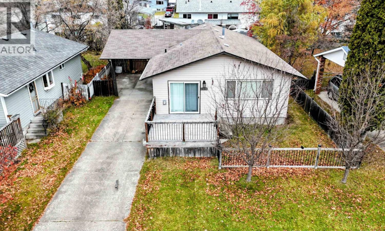 4234 Punchaw Crescent