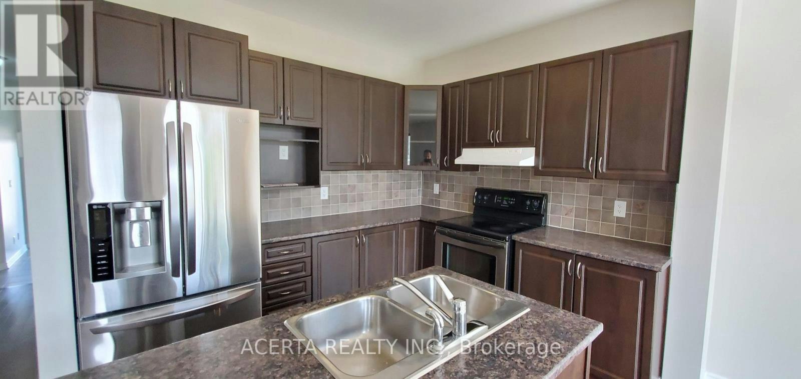 420 Abbeydale Circle, Ottawa, ON, K2K 0E8 - 7