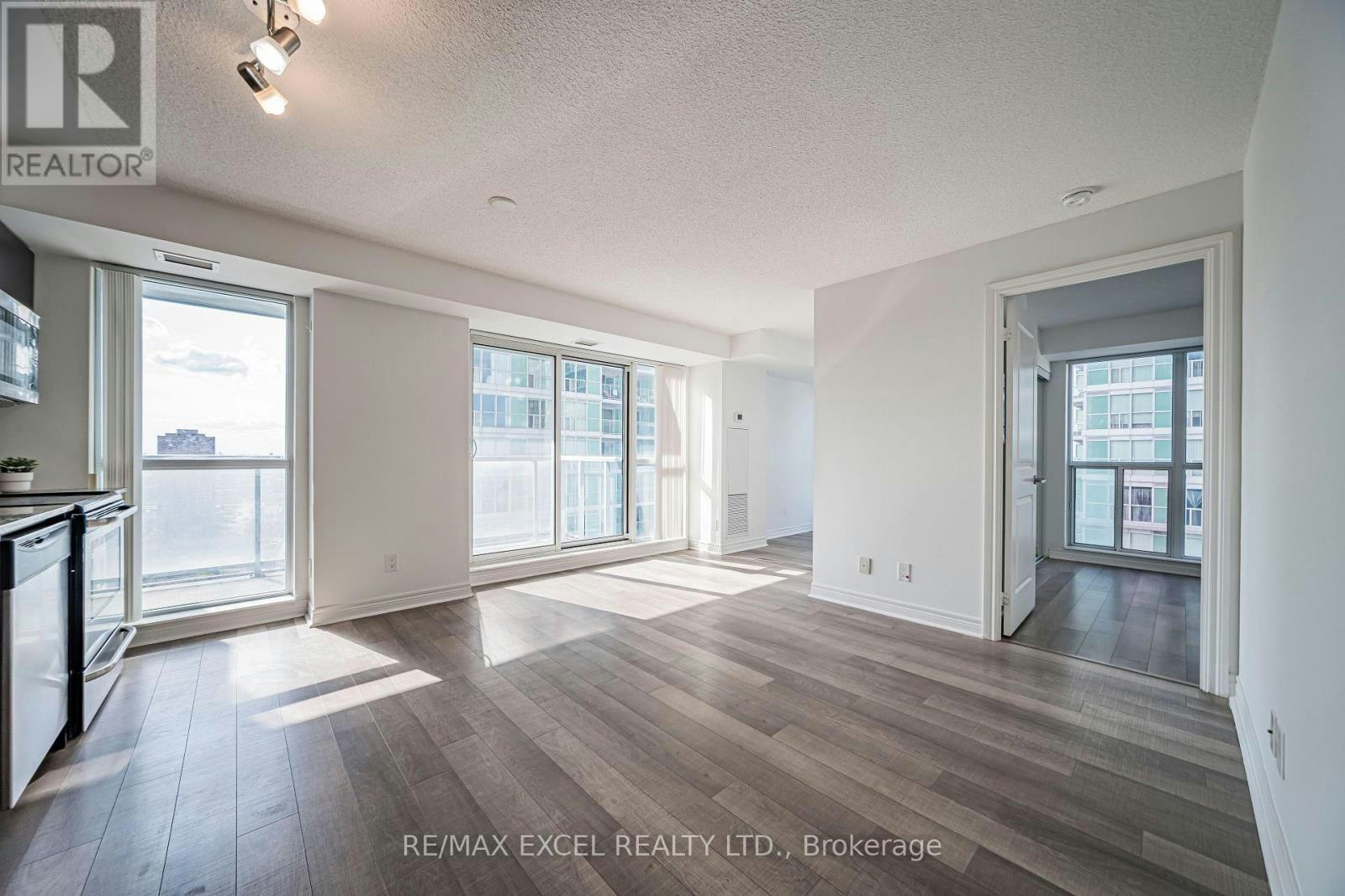 2304-50 Town Centre Court, Toronto, ON, M1P 0A9 - 27