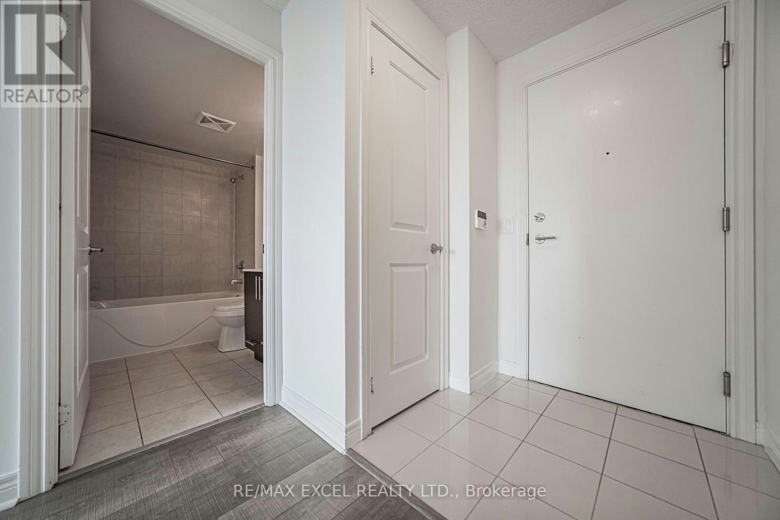 2304-50 Town Centre Court, Toronto, ON, M1P 0A9 - 23