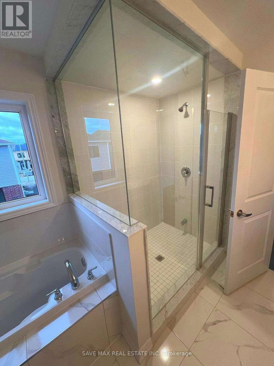 209 Terry Fox Drive, Barrie, ON, L9J 0W6 - 30