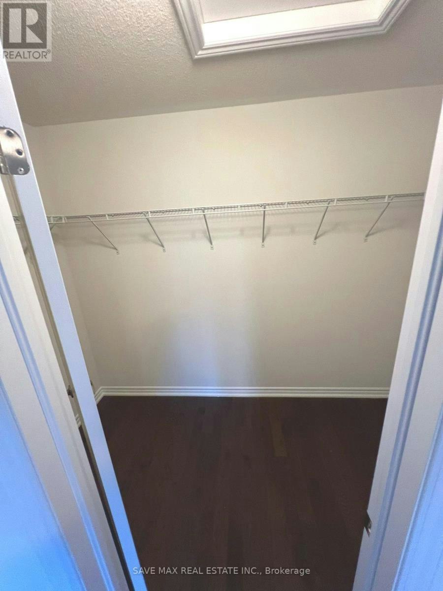 209 Terry Fox Drive, Barrie, ON, L9J 0W6 - 26