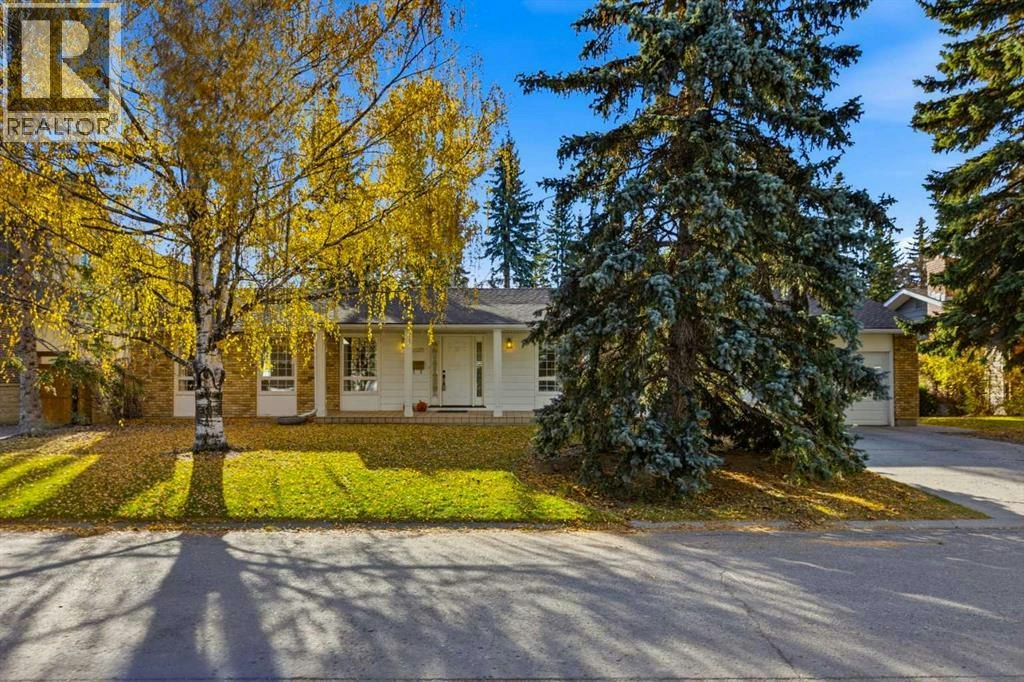 2935 Lindstrom Drive SW, Calgary, AB, T3E 6E5