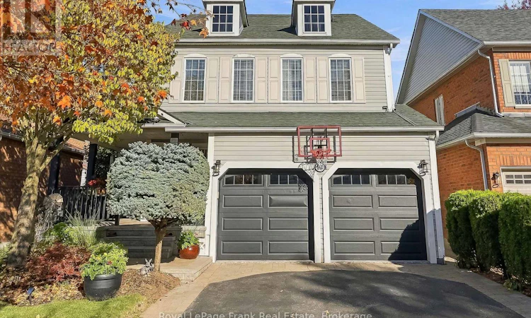 92 Warwick Avenue