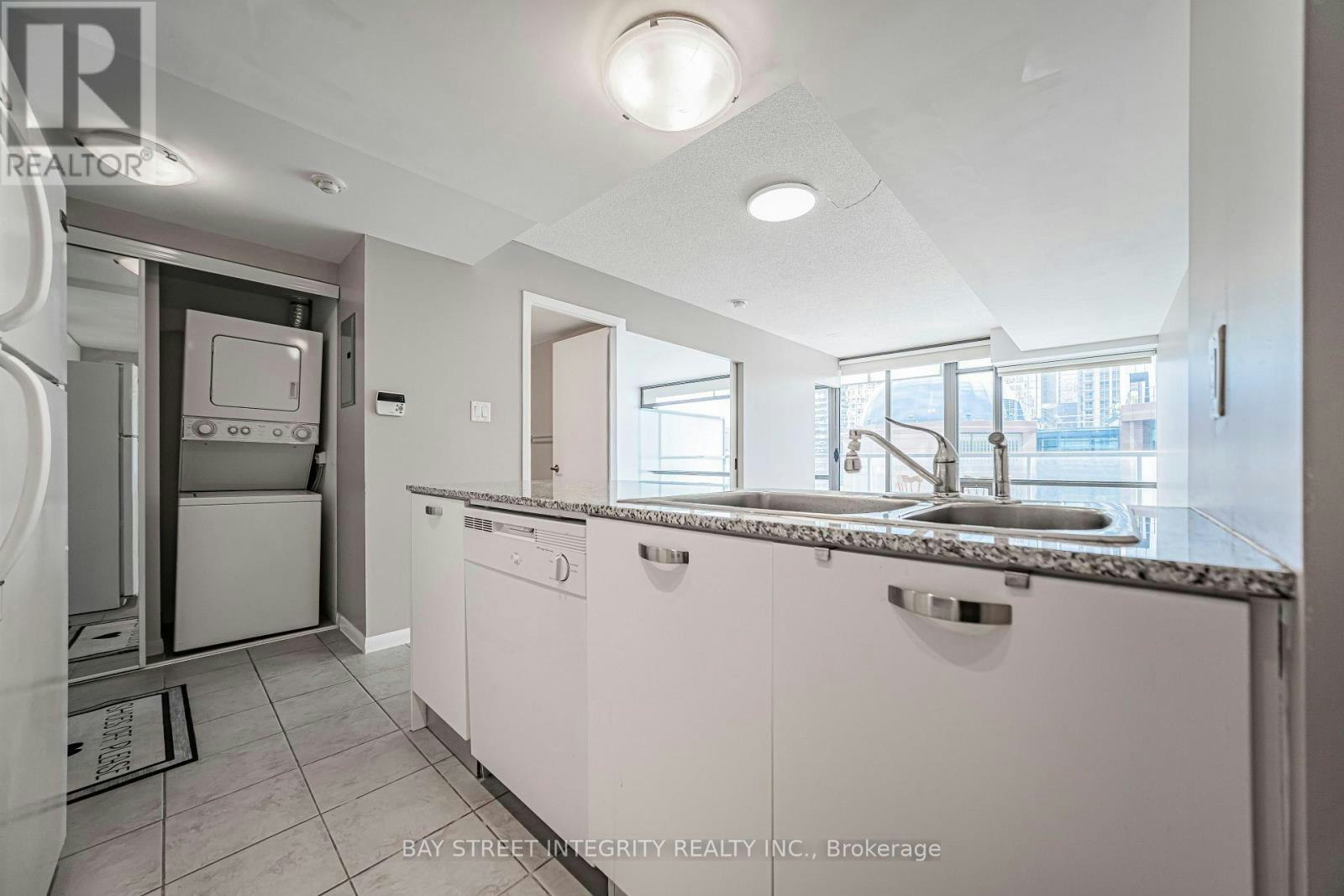 1406-38 Grenville Street, Toronto, ON, M4Y 1A5 - 17