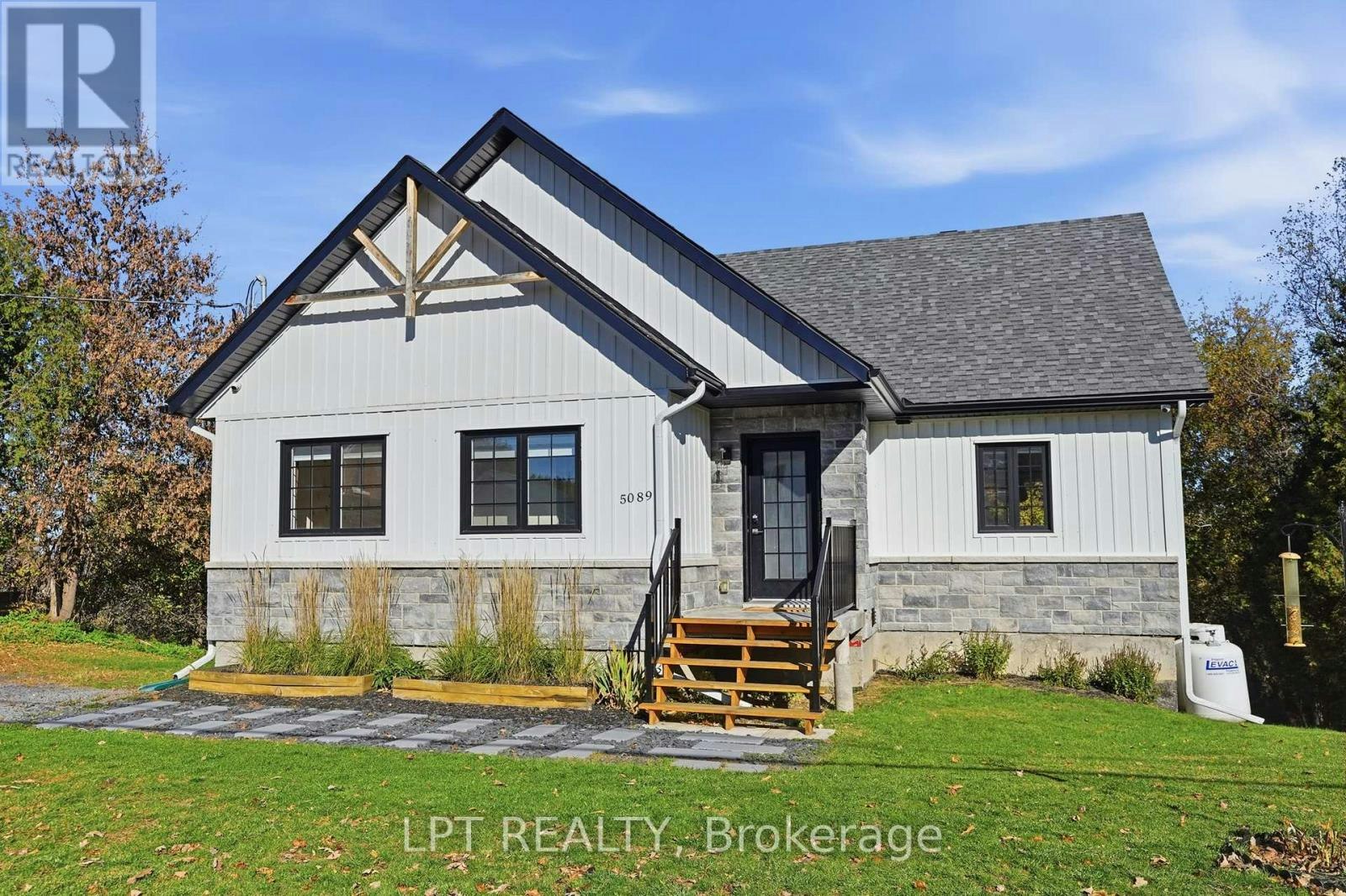 5089 County 10 Rd Road, Limoges, ON, K0B 1G0