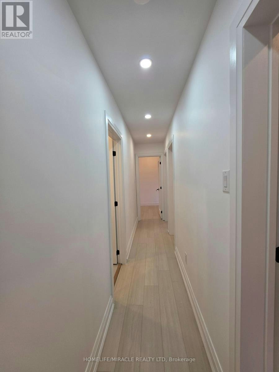 MAIN - U-1-22 Rossander Court, Toronto, ON, M1J 2B7 - 13