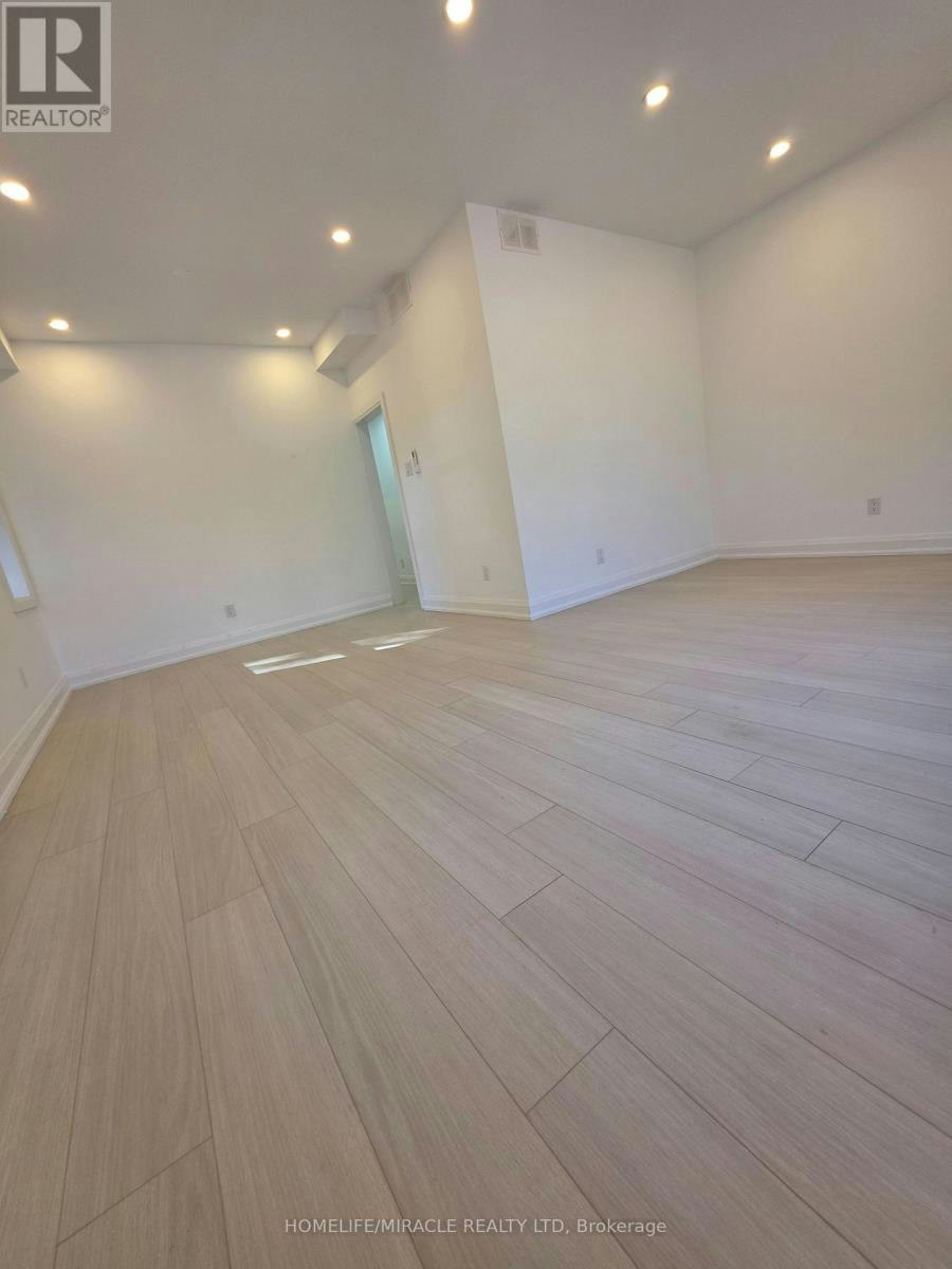 MAIN - U-1-22 Rossander Court, Toronto, ON, M1J 2B7 - 7
