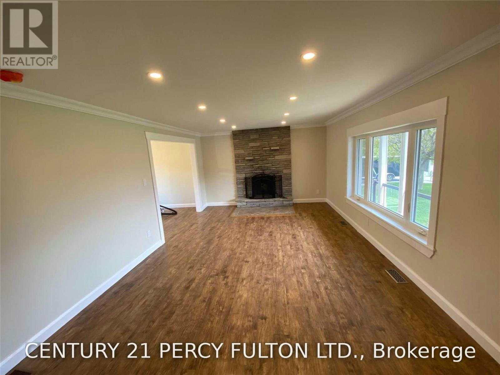 40 Macnaughton Drive, Innisfil, ON, L0L 1R0 - 3