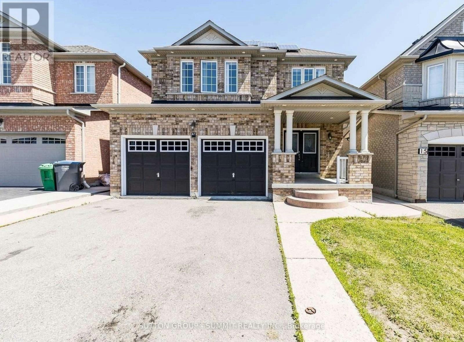 17 River Heights Drive, Brampton, ON, L6P 2M9