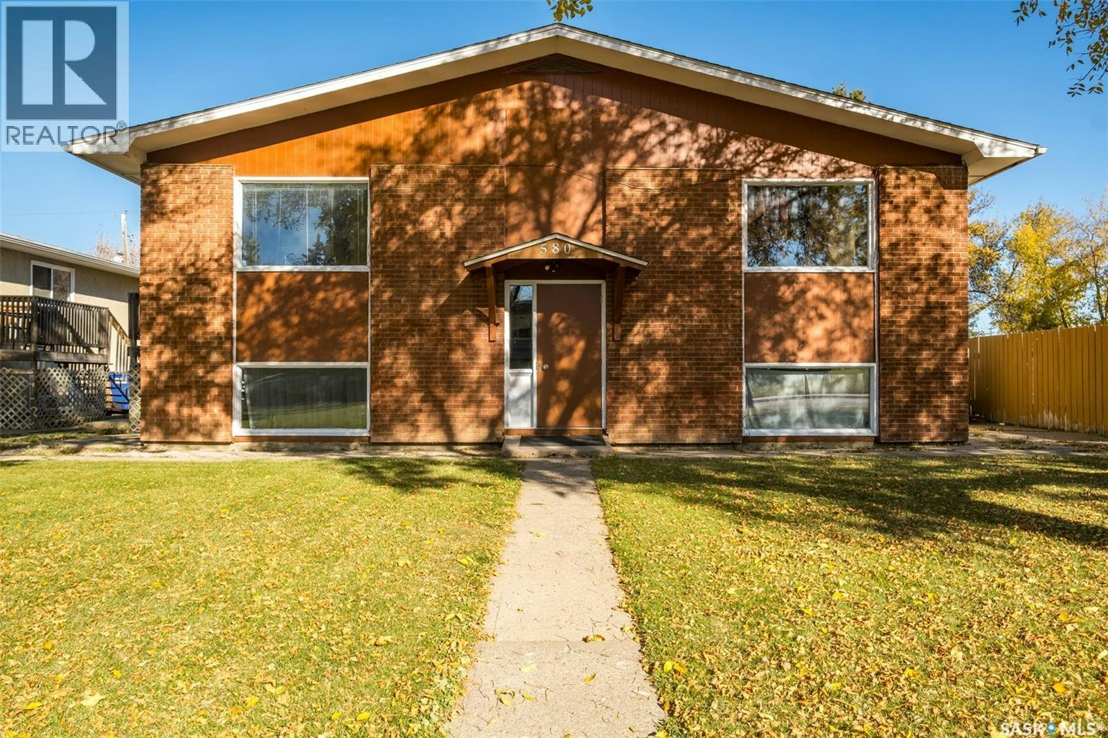580 26th Street E, Prince Albert, SK, S6V 1V5