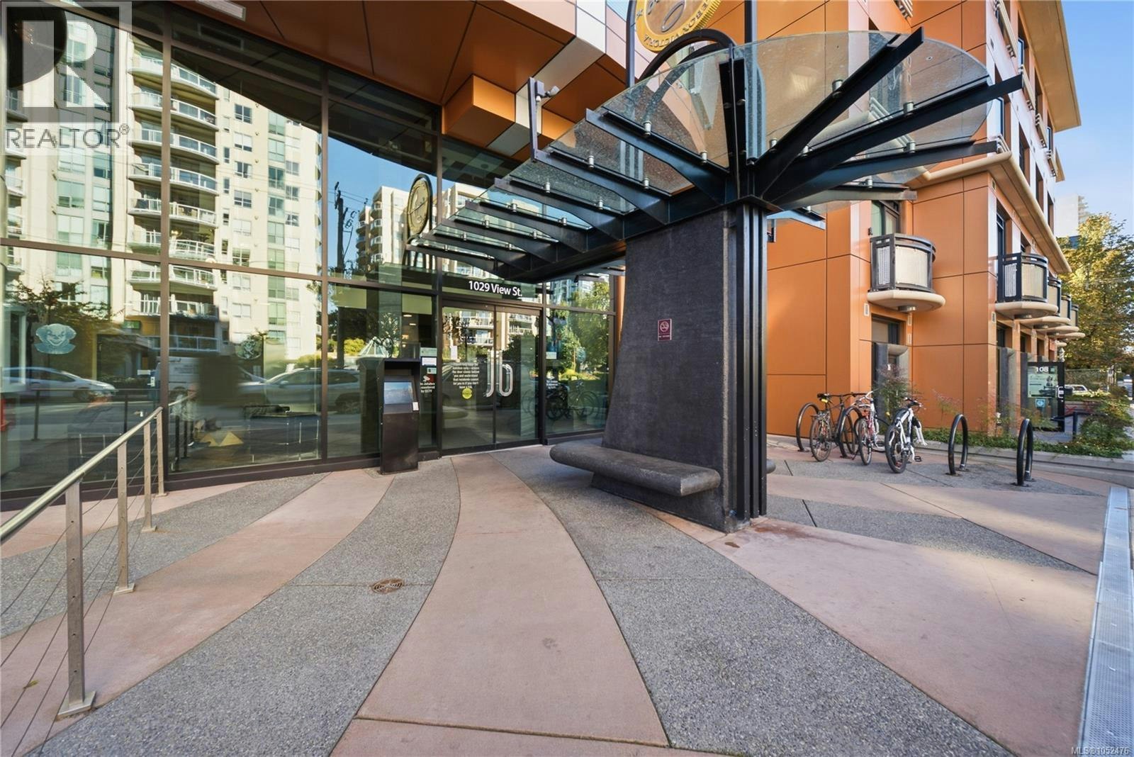 415-1029 View Street - 3