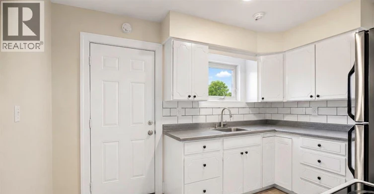 521 Rankin, Windsor, ON, N9B 2R6 - 5