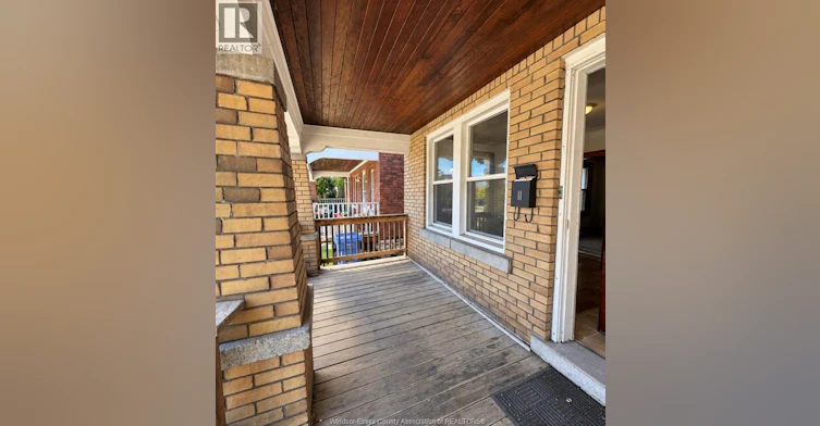 521 Rankin, Windsor, ON, N9B 2R6 - 2
