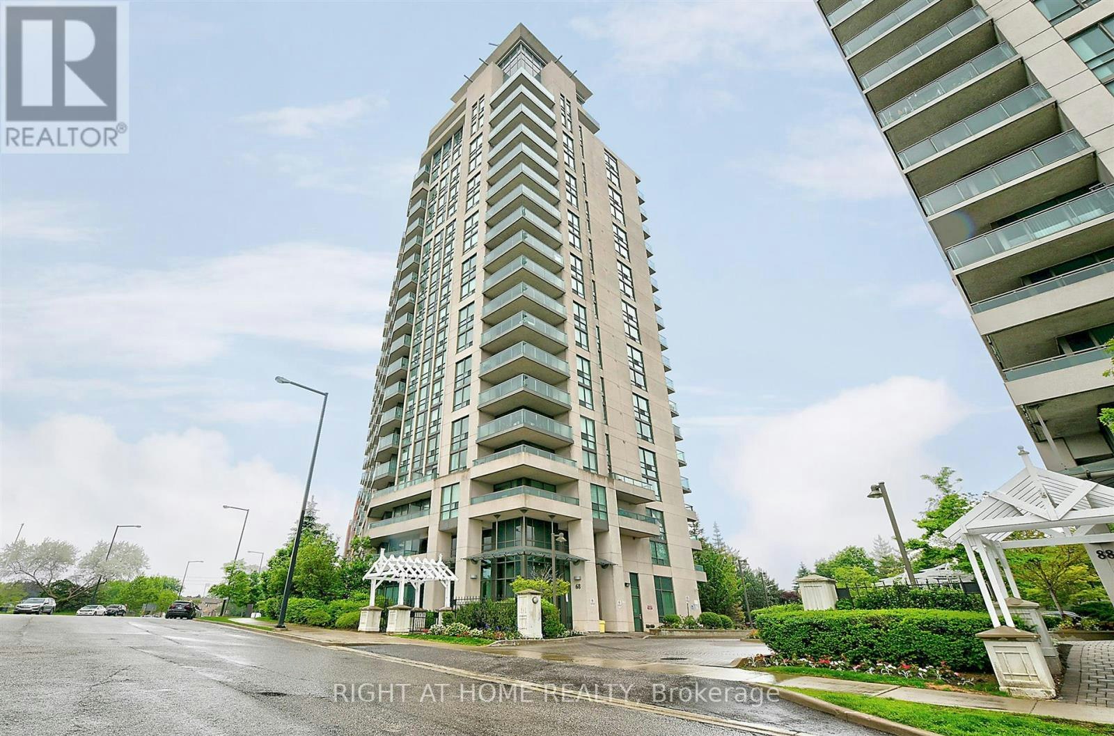 1612-68 Grangeway Avenue, Toronto, ON, M1H 0A1