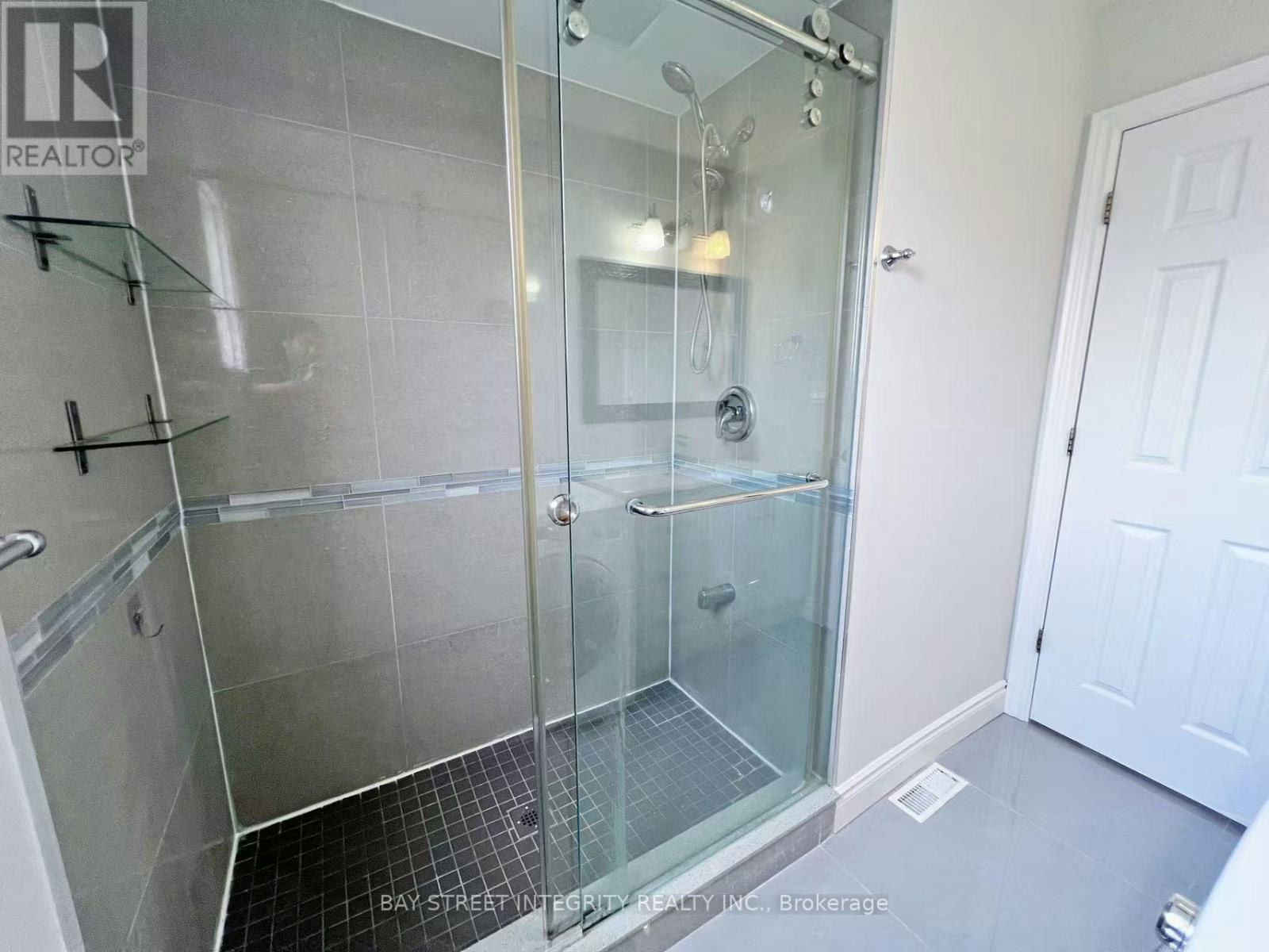 4073 Pavillion Court, Mississauga, ON, L5B 2V9 - 5