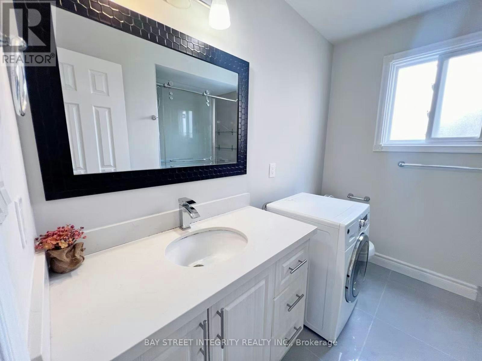 4073 Pavillion Court, Mississauga, ON, L5B 2V9 - 4