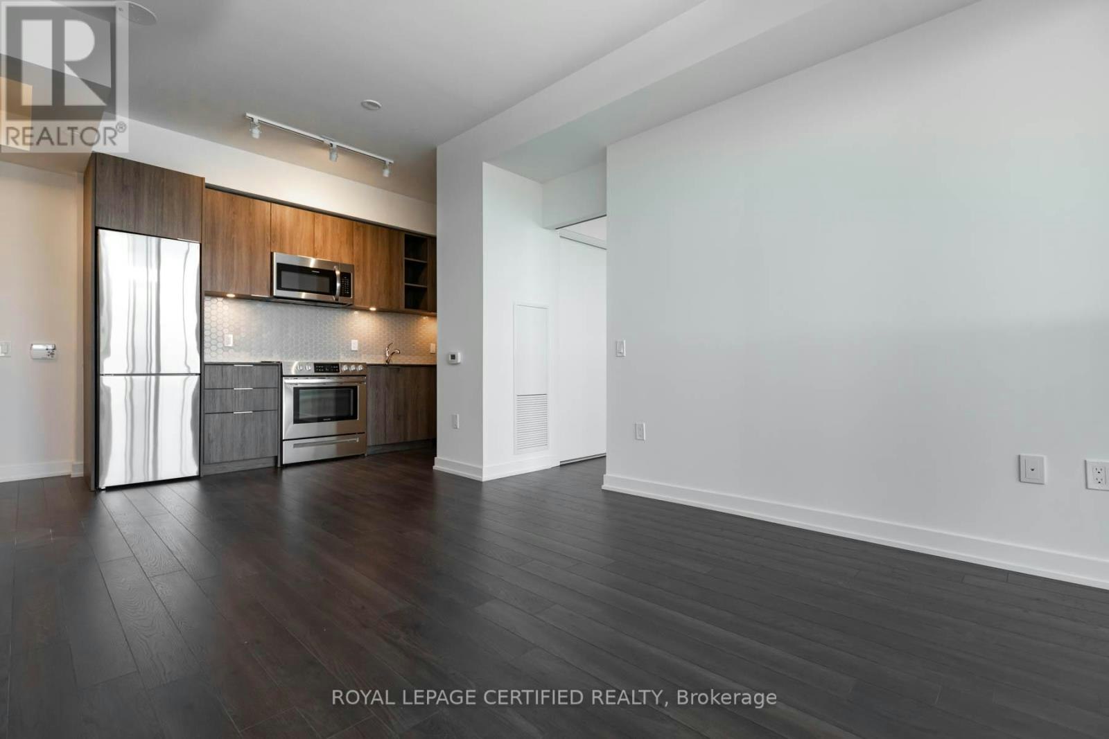 2307-30 Ordnance Street, Toronto, ON, M6K 0C8 - 4