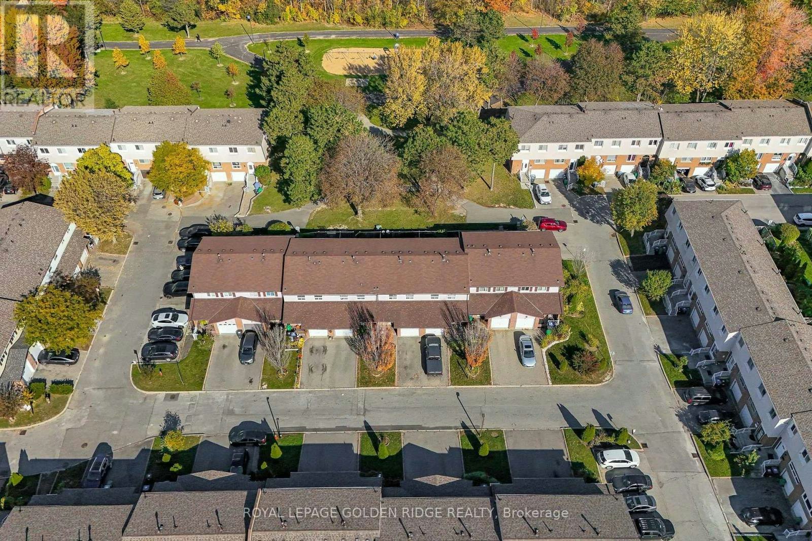 45-3525 Brandon Gate Drive, Mississauga, ON, L4T 3M3