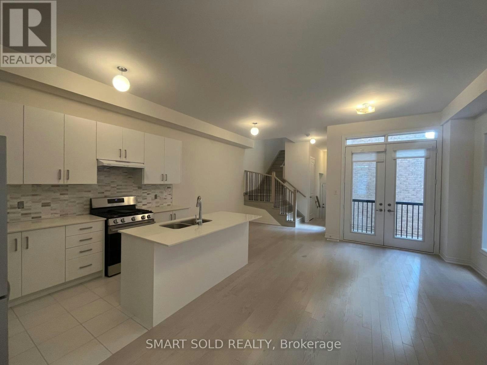 37 Mindanao Avenue, Markham, ON, L6C 3E1 - 5
