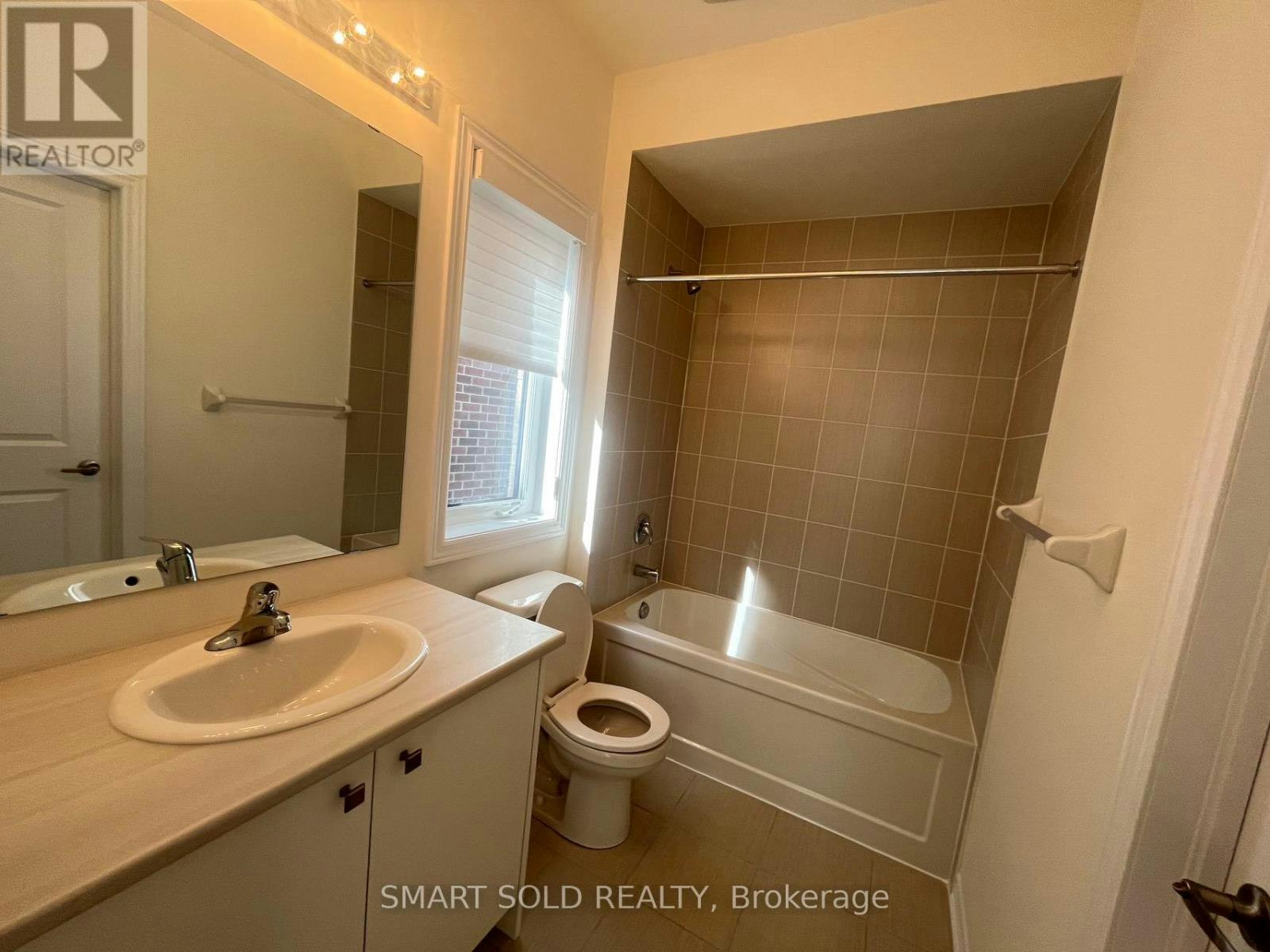 37 Mindanao Avenue, Markham, ON, L6C 3E1 - 21