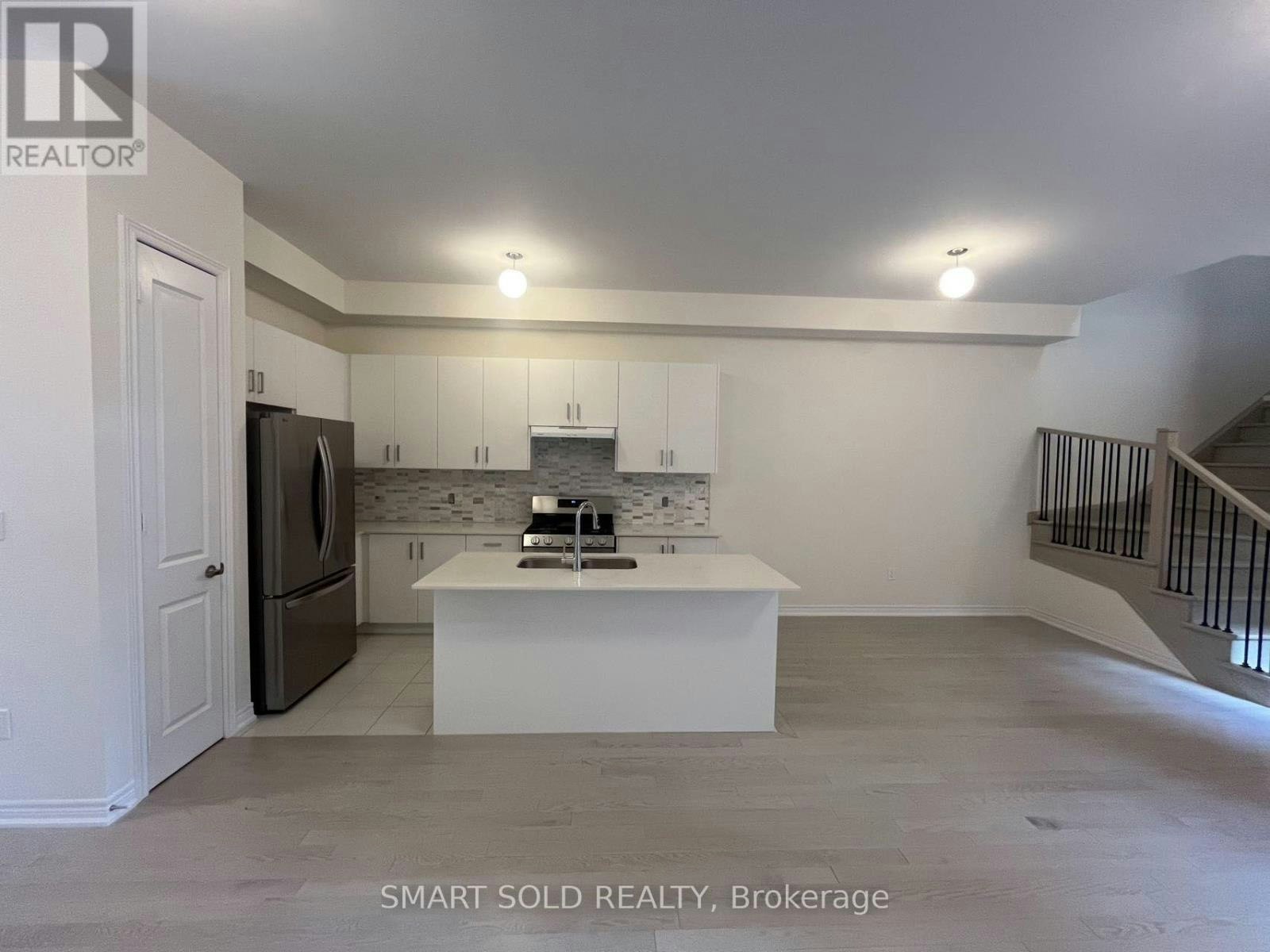 37 Mindanao Avenue, Markham, ON, L6C 3E1 - 4