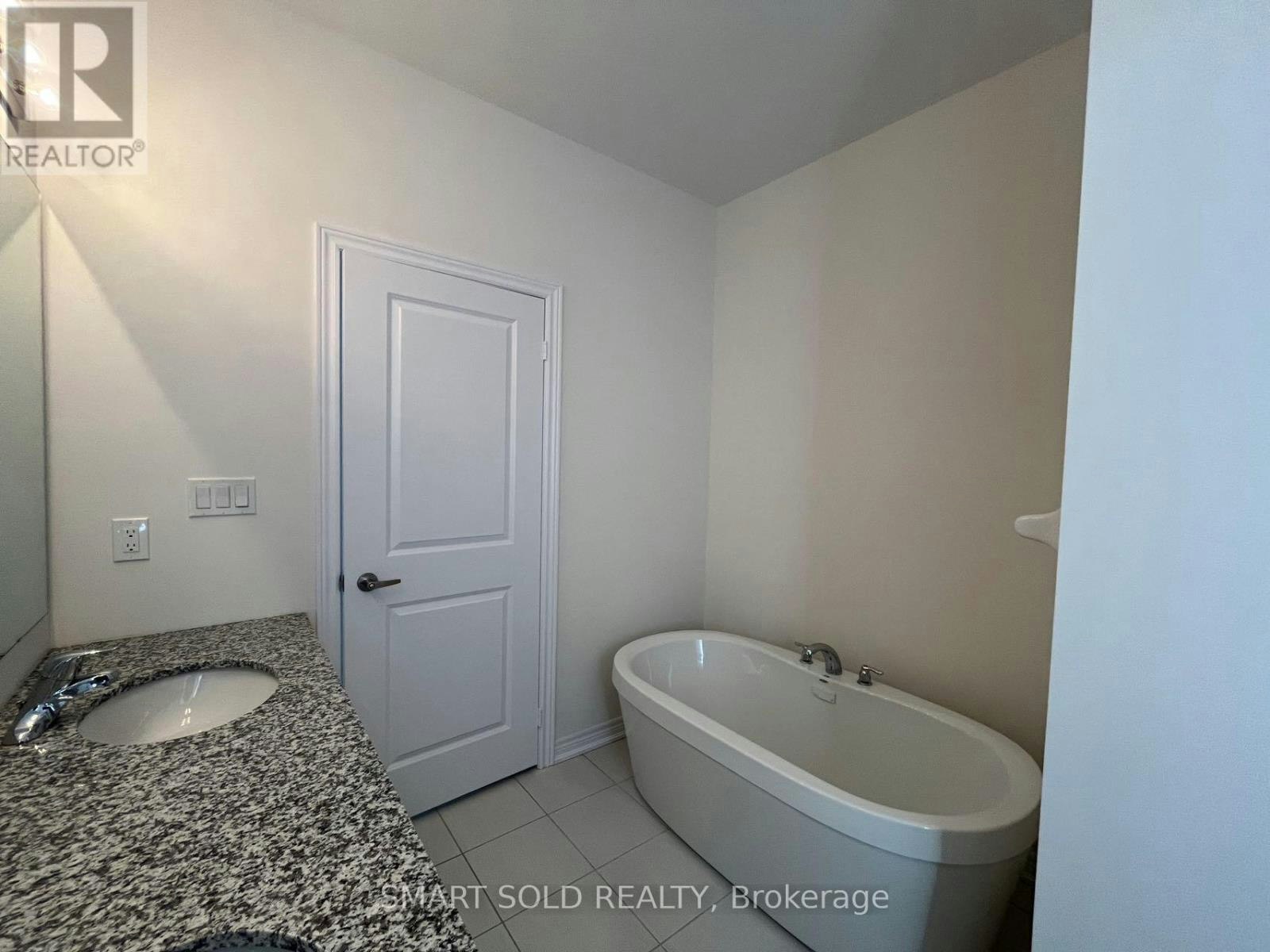 37 Mindanao Avenue, Markham, ON, L6C 3E1 - 17