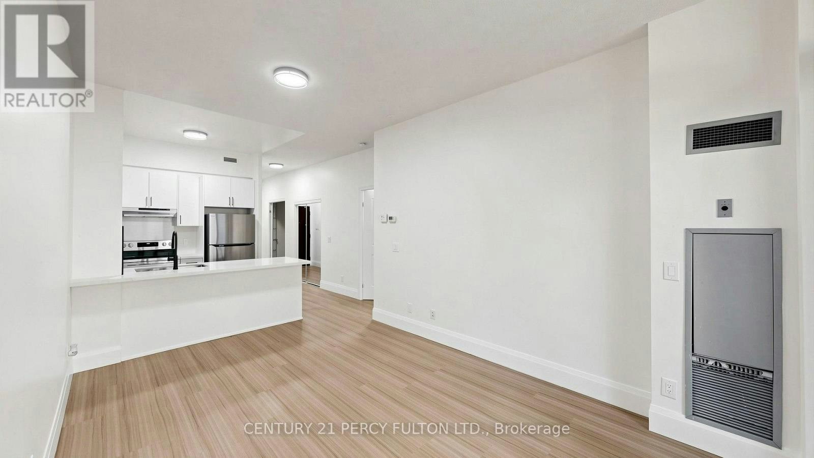 102-57 Upper Duke Crescent, Markham, ON, L6G 0B9 - 7