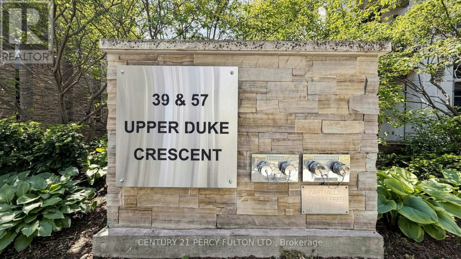 102-57 Upper Duke Crescent, Markham, ON, L6G 0B9 - 35