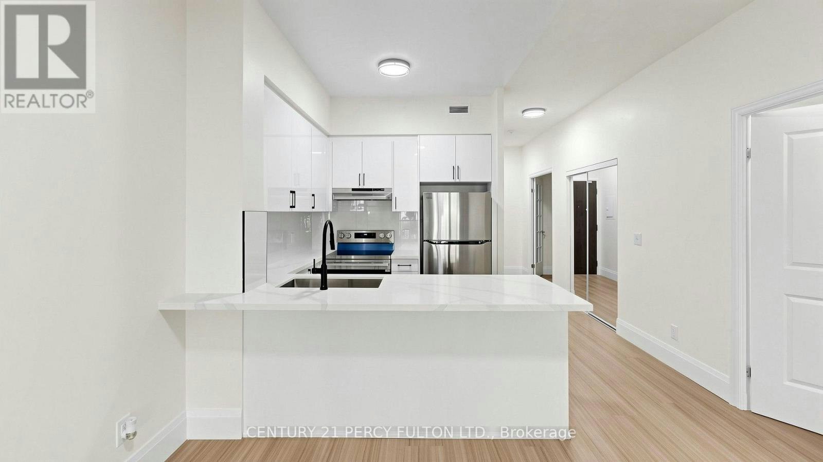 102-57 Upper Duke Crescent, Markham, ON, L6G 0B9 - 9